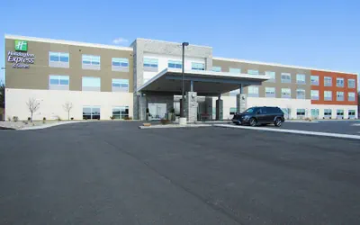 Holiday Inn Express & Suites Coldwater by IHG