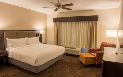 Photo 5 - Holiday Inn Trophy Club by IHG