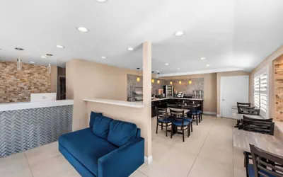 Photo 4 - Quality Inn San Diego South - Chula Vista