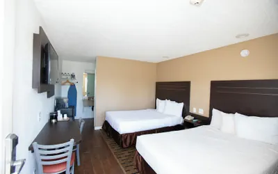 Photo 5 - Budget Inn
