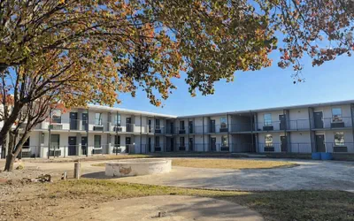 Photo 5 - Motel 6 Sherman, TX