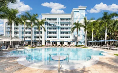 Photo 2 - Blue Flamingo Resort Key West