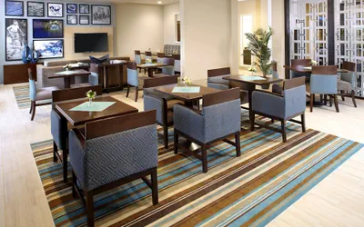 Photo 4 - Hawthorn Suites by Wyndham Wheeling at the Highlands