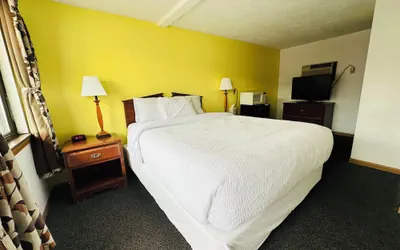Photo 4 - Quality Lodge