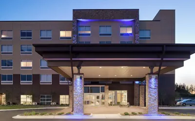 Photo 2 - Holiday Inn Express & Suites Duluth North - Miller Hill by IHG