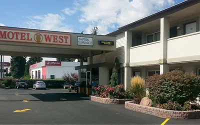 Photo 2 - Motel West