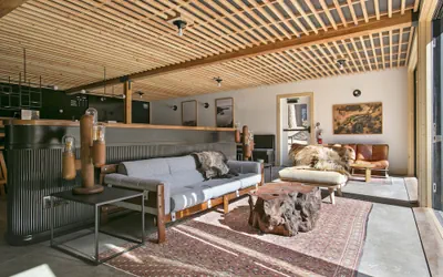 Photo 5 - The Coachman Hotel