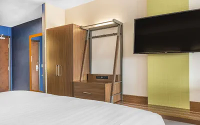Photo 4 - Holiday Inn Express & Suites Clarion by IHG