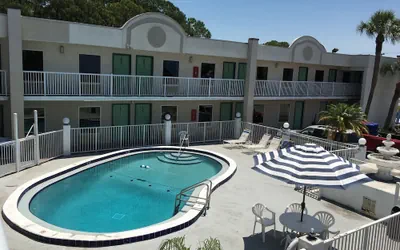 Photo 2 - Budget Inn Cocoa