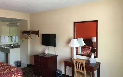 Photo 5 - Budget Inn Cocoa