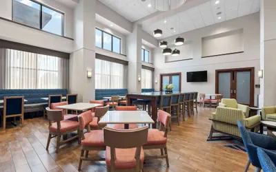 Photo 3 - Hampton Inn Cape Girardeau I 55 East