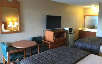 Photo 5 - Budget Inn