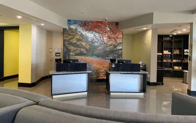 Photo 3 - La Quinta Inn & Suites by Wyndham Lubbock Southwest
