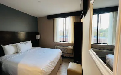 Photo 5 - Rockaway Hotel Brooklyn