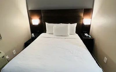 Photo 4 - Rockaway Hotel Brooklyn
