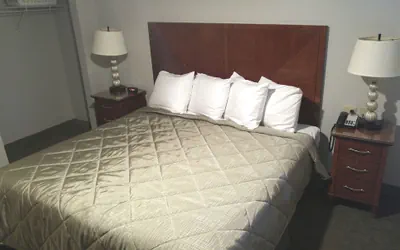 Photo 5 - Affordable Suites of America Portage