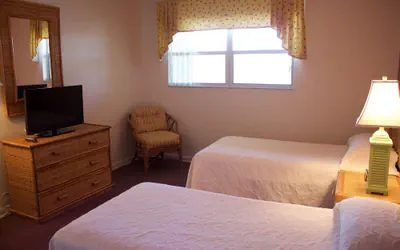 Photo 3 - Palm Beach Waterfront Suites