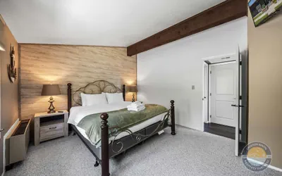Photo 4 - Modern Lake Geneva Condo With Views