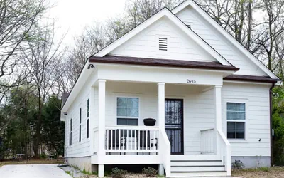 Clean & Serene House + Studio - Easy On/off I-40