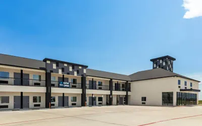 Photo 2 - Clarion Pointe Port Lavaca