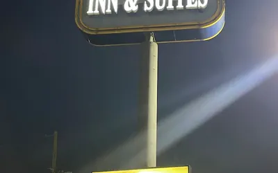 Photo 2 - MESQUITE INN & SUITES