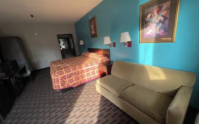 Photo 3 - MESQUITE INN & SUITES