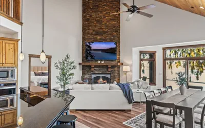 Photo 3 - Deja View in Hayden With 5 Bedrooms and 6 Bathrooms