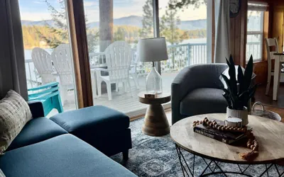 Lakeside Cabin in Hayden