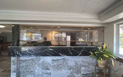 Photo 4 - Tacoma Port Inn Fife I-5