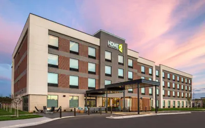 Photo 2 - Home2 Suites by Hilton Lee's Summit Kansas City