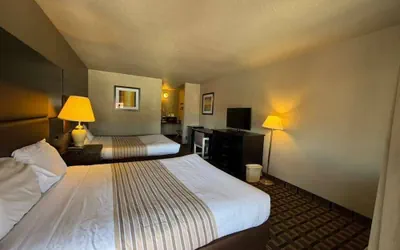 Photo 2 - America's Best Value Inn Beaver