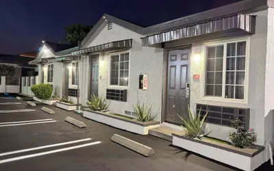 Scenic Motel