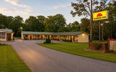 Photo 2 - Sunrise Inn Cordele GA Near I 75