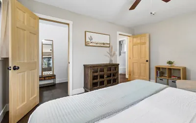 Photo 5 - Walnut Street Retreat Downtown, Dog Friendly