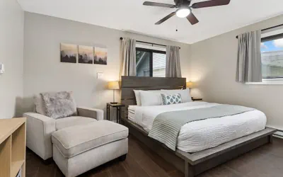 Photo 4 - Walnut Street Retreat Downtown, Dog Friendly