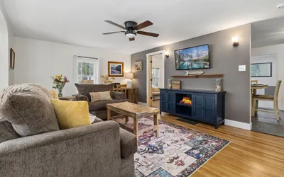 Photo 2 - Walnut Street Retreat Downtown, Dog Friendly