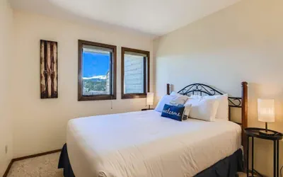 Photo 4 - Family 2 Bedroom With Loft, Lake Views, Amazing Location