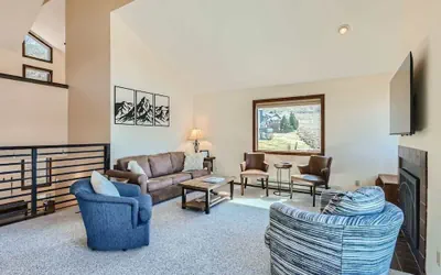 Photo 2 - Family 2 Bedroom With Loft, Lake Views, Amazing Location