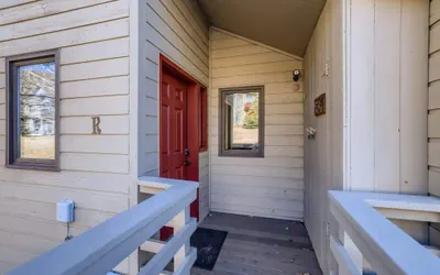 Photo 3 - Family 2 Bedroom With Loft, Lake Views, Amazing Location