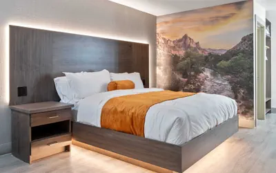 Photo 2 - Zion Promenade Hotel