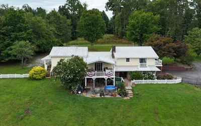 Photo 2 - Mountain Forest Manor