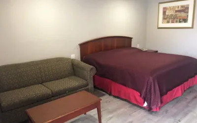 Photo 2 - American Inn