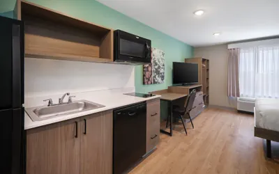 Photo 2 - Echo Suites Extended Stay By Wyndham Aurora Denver