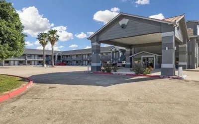 Hotel Blue Baytown TX