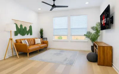 Photo 4 - Zen-style 1BR Retreat In A+ Location w/ Gym & Pool