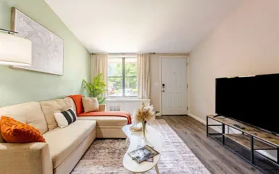 Photo 4 - Cozy 1BR Apt - 6mi to Ft Moore