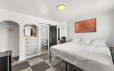 Photo 3 - Copper Hill Suites