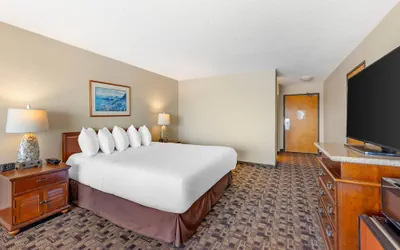 Photo 5 - Newport Oceanfront Inn