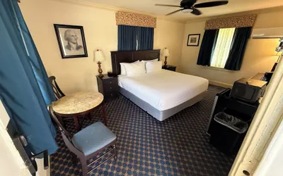 Photo 5 - Princess Anne Hotel, SureStay Collection by Best Western