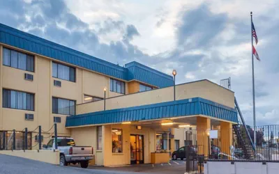 Photo 2 - FairBridge Inn Express Bellingham